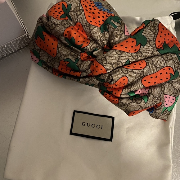 Gucci - Picture 10 of 10